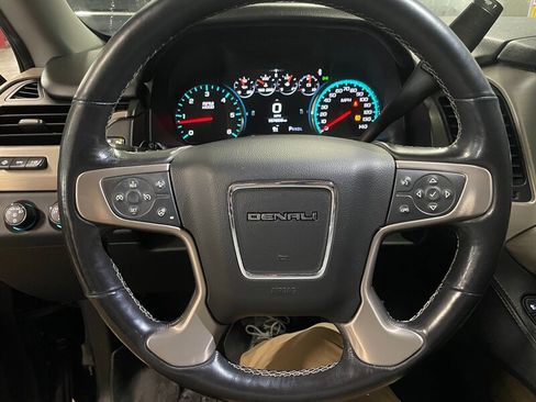 Used 2018 GMC Yukon Denali w/ Denali Ultimate Package image 7