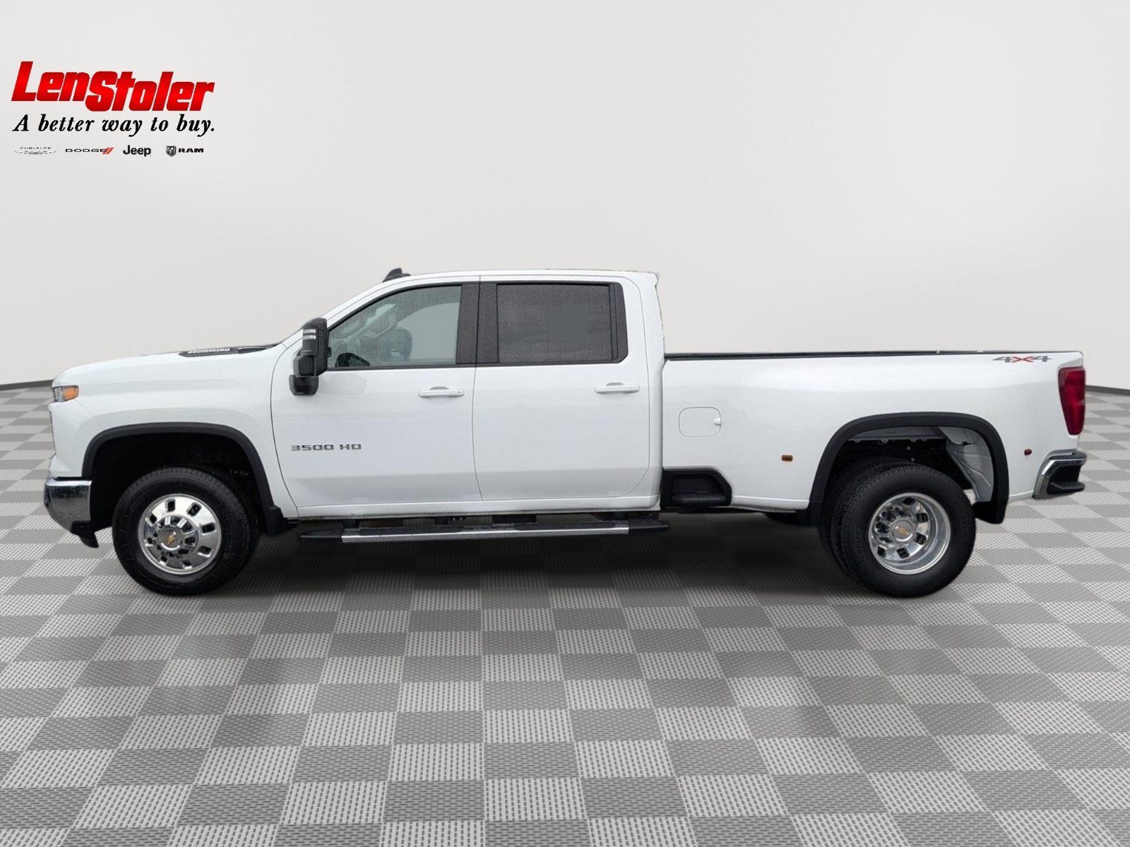 Used 2025 Chevrolet Silverado 3500 LT w/ Safety Package AWD/4WD image 2