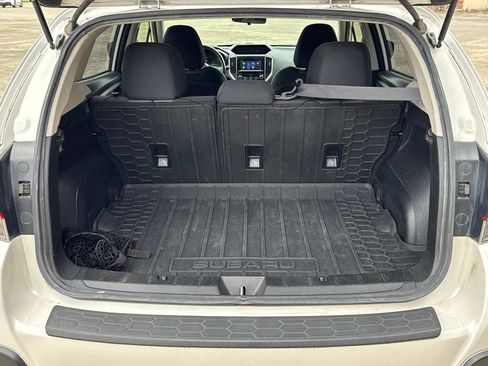 Used 2019 Subaru Crosstrek 2.0i Premium image 12