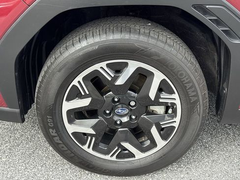 Used 2025 Subaru Forester Premium image 35