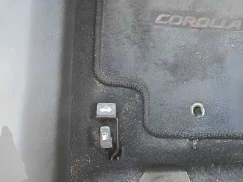 Used 2011 Toyota Corolla S image 19