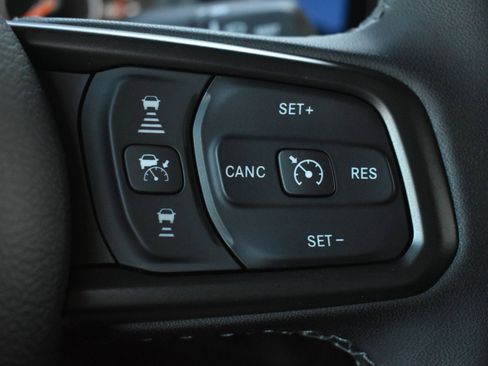 New 2025 Jeep Gladiator Sport image 20