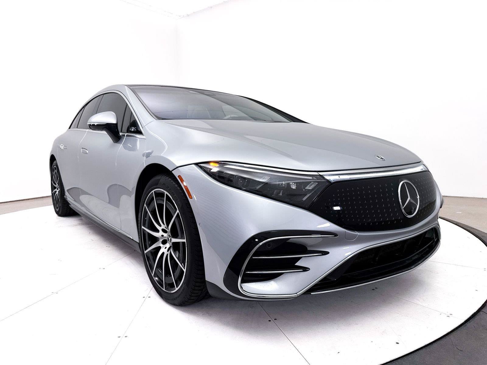 Used 2022 Mercedes-Benz EQS 580 4MATIC Sedan image 11
