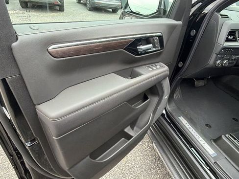 New 2026 Chevrolet Suburban Premier w/ Sun And Tow Package image 12
