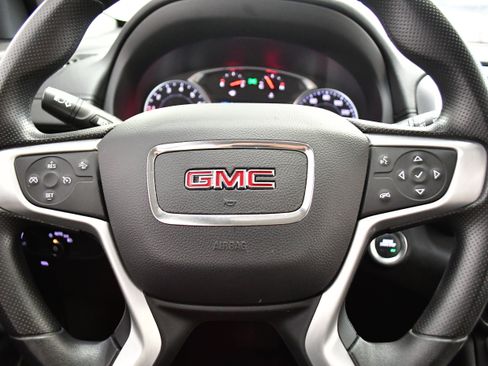 Used 2024 GMC Terrain SLE image 20