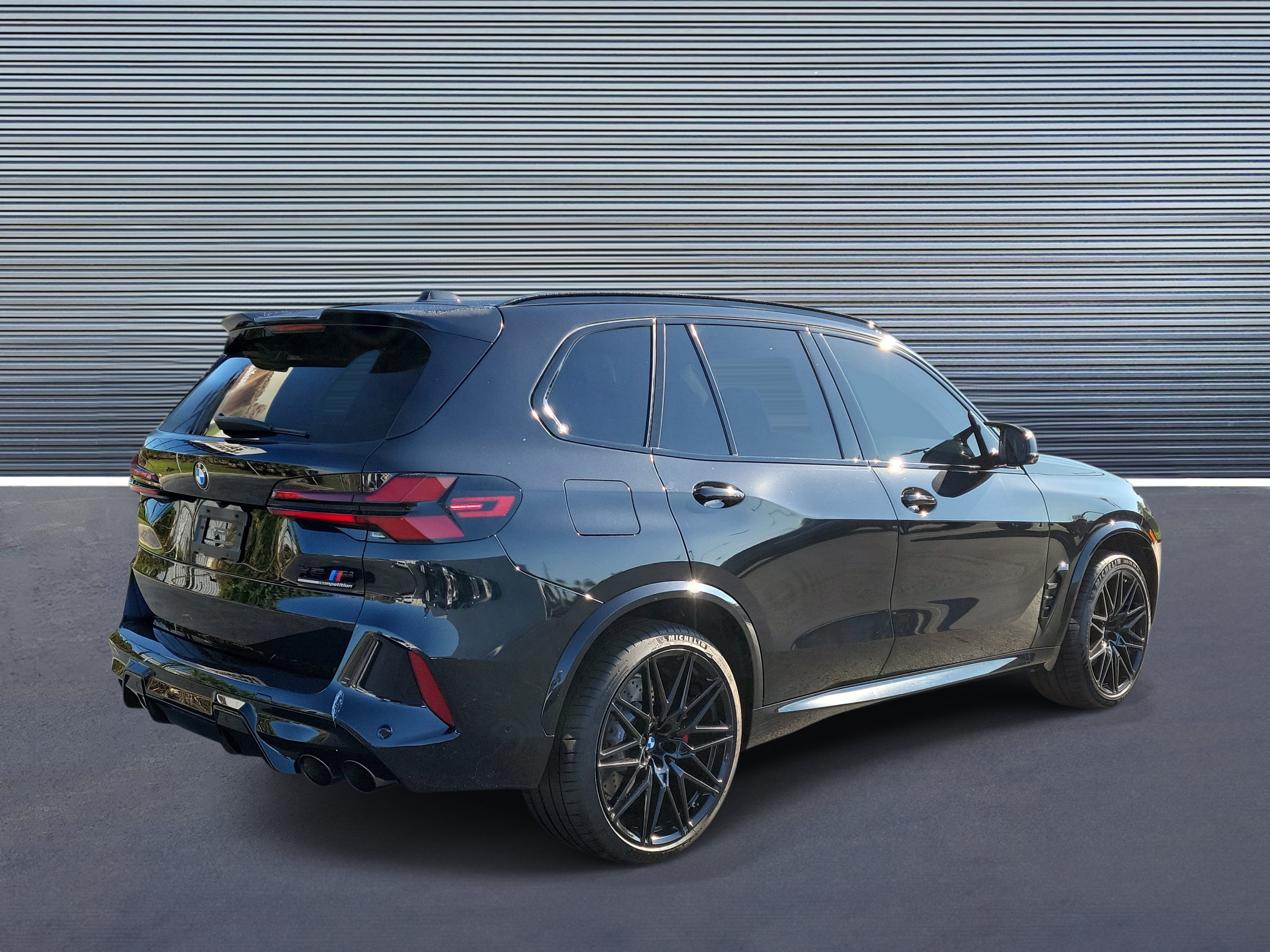 Used 2025 BMW X5 M Competition w/ Executive Package AWD/4WD image 3