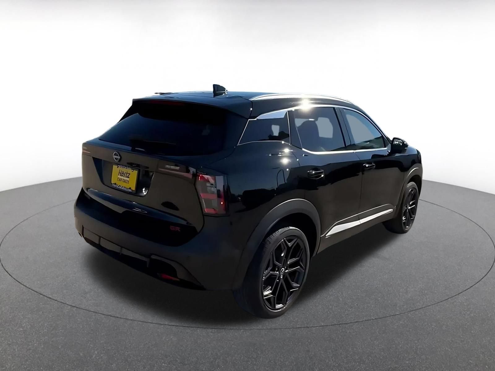 Used 2026 Nissan Kicks SR FWD image 14