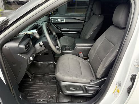 Used 2020 Ford Explorer 4WD Police Interceptor image 13