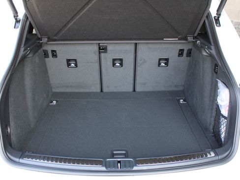 New 2026 Porsche Macan GTS image 23