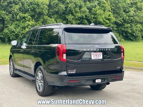 Used 2025 Ford Expedition Max Active AWD/4WD image 5