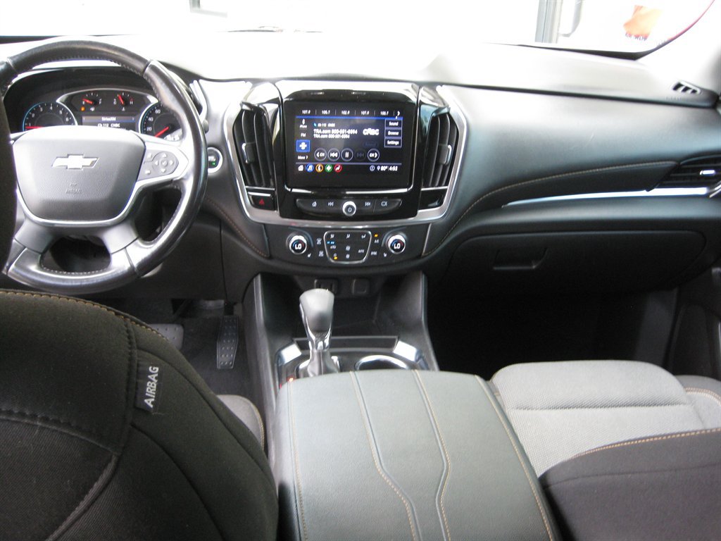Used 2021 Chevrolet Traverse LT FWD image 25