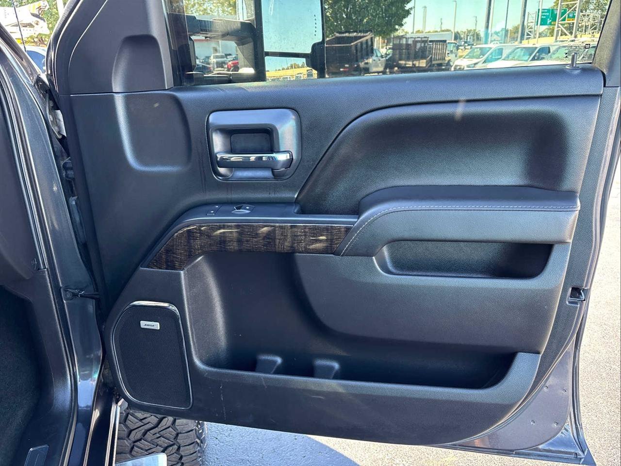 Used 2016 GMC Sierra 3500 Denali w/ Driver Alert Package AWD/4WD image 22