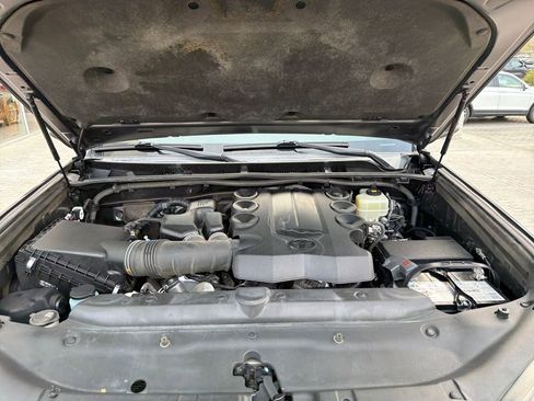 Used 2019 Toyota 4Runner TRD Off-Road Premium image 19