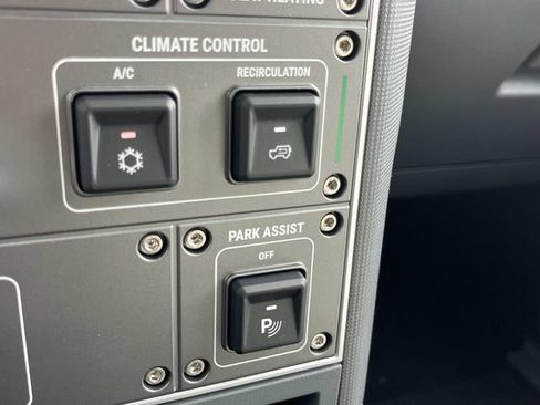 Used 2026 INEOS Grenadier Station Wagon AWD/4WD image 35