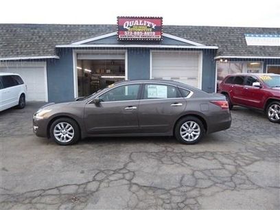 Used 2014 Nissan Altima 2.5 S w/ Display Audio Package