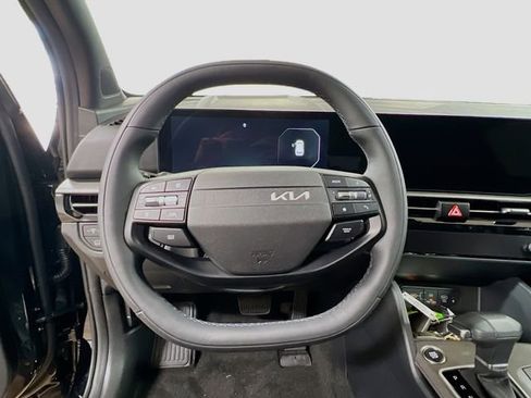 New 2026 Kia Sportage X-Line w/ X-Line Technology Package image 11