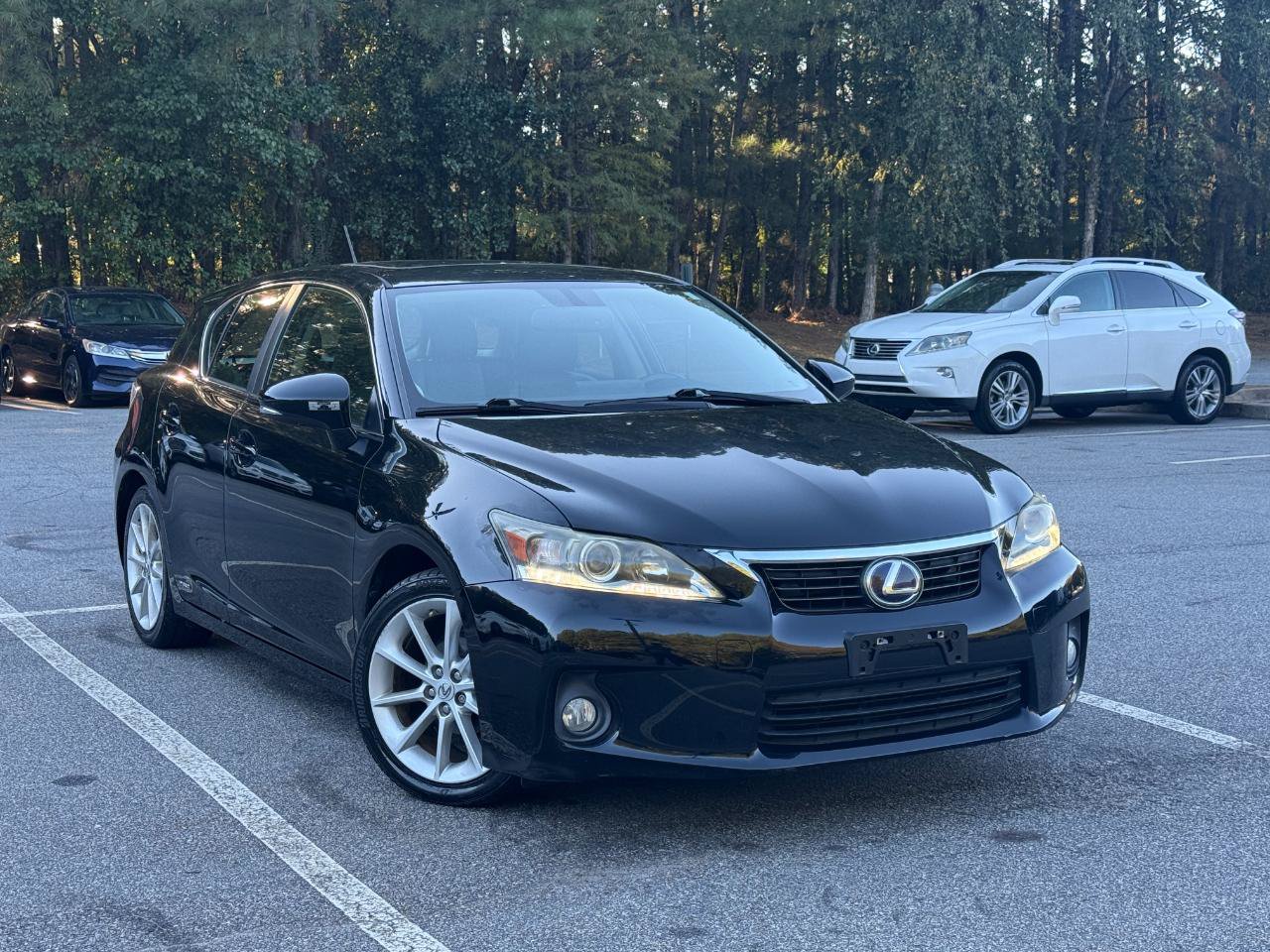 Used 2013 Lexus CT 200h w/ Premium Pkg w/Navigation FWD image 4