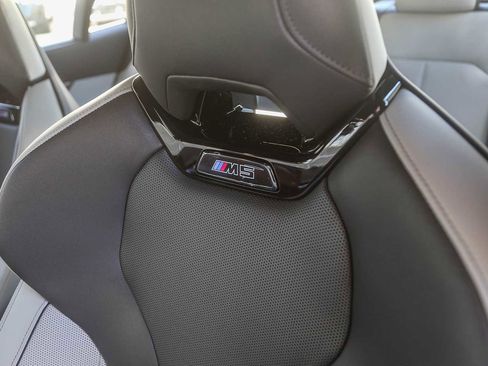 New 2026 BMW M5 w/ Executive Package image 21