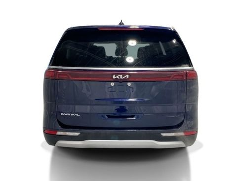 Used 2024 Kia Carnival LX FWD image 6