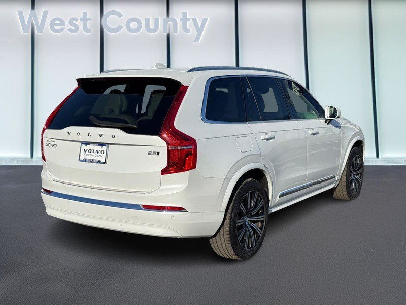 Used 2024 Volvo XC90 B5 Core w/ Protection Package Premier AWD/4WD image 4