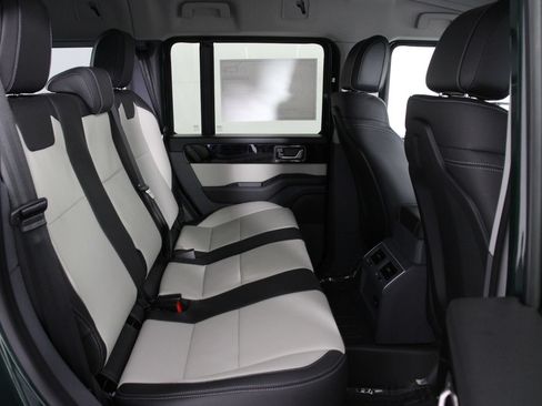 Used 2025 INEOS Grenadier AWD/4WD image 11