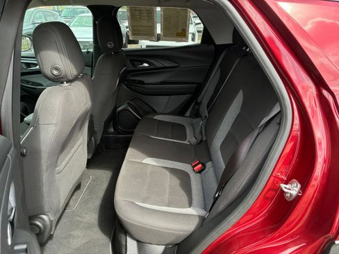 Used 2025 Chevrolet TrailBlazer LT FWD image 20