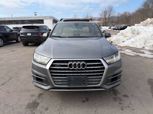 Used 2017 Audi Q7 3.0T Premium Plus w/ Premium Plus Package image 2