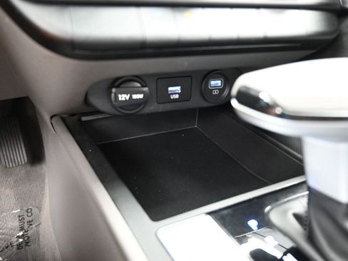 Used 2022 Hyundai Elantra SE w/ Cargo Package image 23