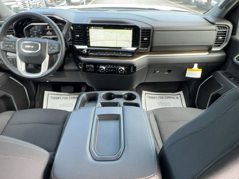 Certified 2025 GMC Sierra 1500 Elevation AWD/4WD image 12