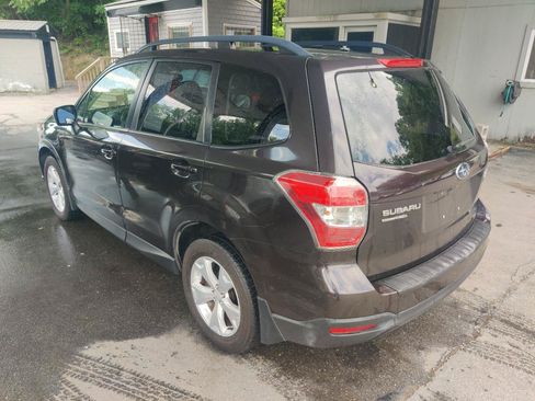 Used 2014 Subaru Forester 2.5i Premium w/ All-Weather Package AWD/4WD image 4
