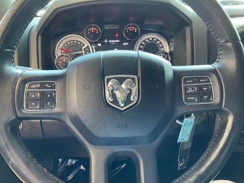 Used 2019 RAM 1500 Classic SLT w/ Luxury Group AWD/4WD image 11