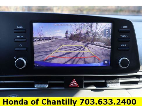 Used 2021 Hyundai Elantra SEL image 16