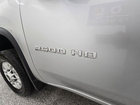 Used 2023 Chevrolet Silverado 2500 LT w/ Convenience Package image 10