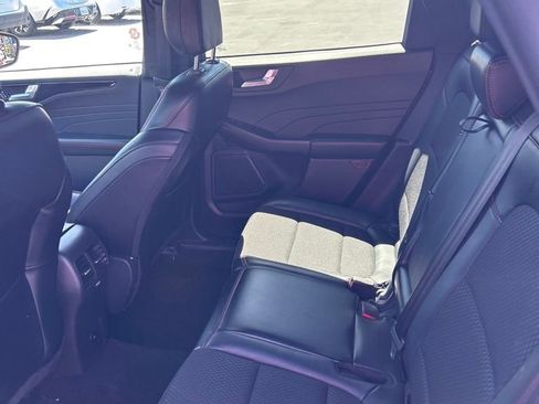 Used 2025 Ford Escape ST-Line image 16
