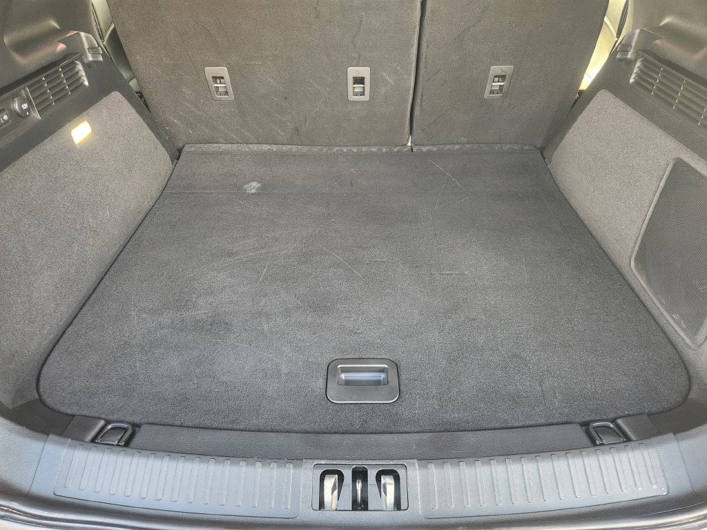 Used 2023 Lincoln Nautilus Reserve AWD/4WD image 32