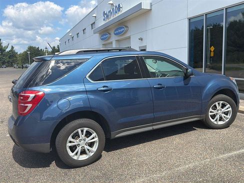 Used 2017 Chevrolet Equinox LT w/ Convenience Package AWD/4WD image 7