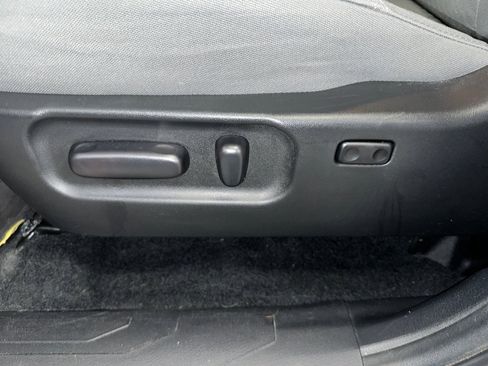 Used 2023 Toyota Tacoma SR5 image 3