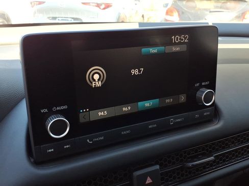 Used 2024 Honda HR-V LX image 20