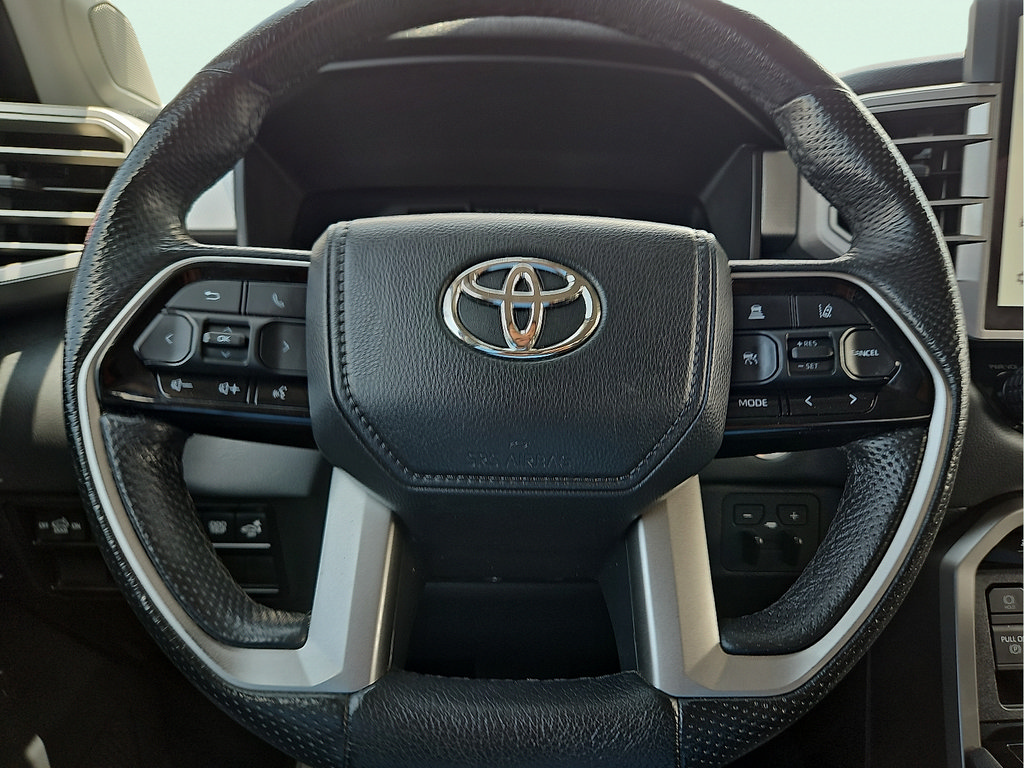 Used 2023 Toyota Tundra Limited AWD/4WD image 19