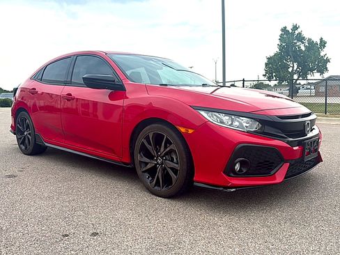 Used 2019 Honda Civic Sport image 3