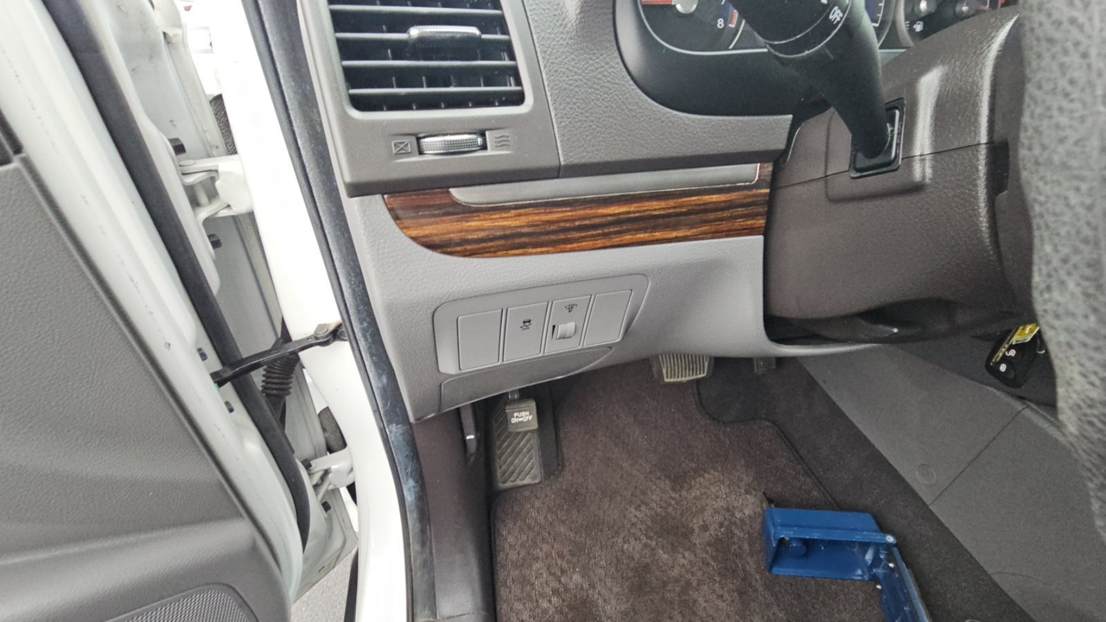 Used 2010 Hyundai Santa Fe GLS FWD image 22