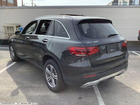 Used 2021 Mercedes-Benz GLC 300 image 6