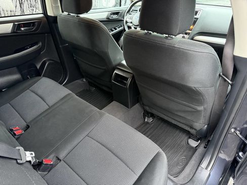 Used 2017 Subaru Outback 2.5i Premium image 17