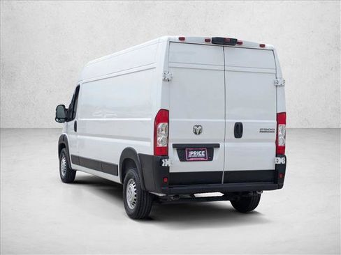 Used 2024 RAM ProMaster 2500 w/ Convenience Group FWD image 7
