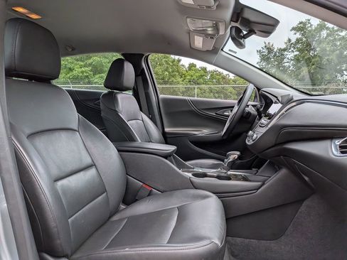 Used 2024 Chevrolet Malibu LT FWD image 29