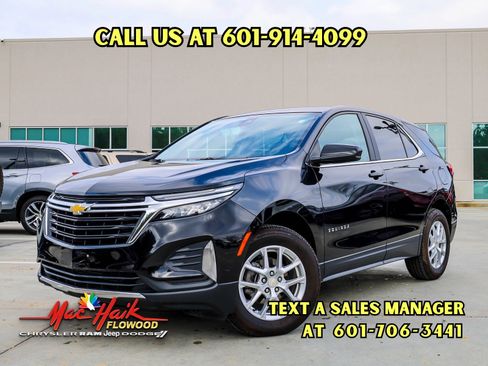 Used 2023 Chevrolet Equinox LT image 1