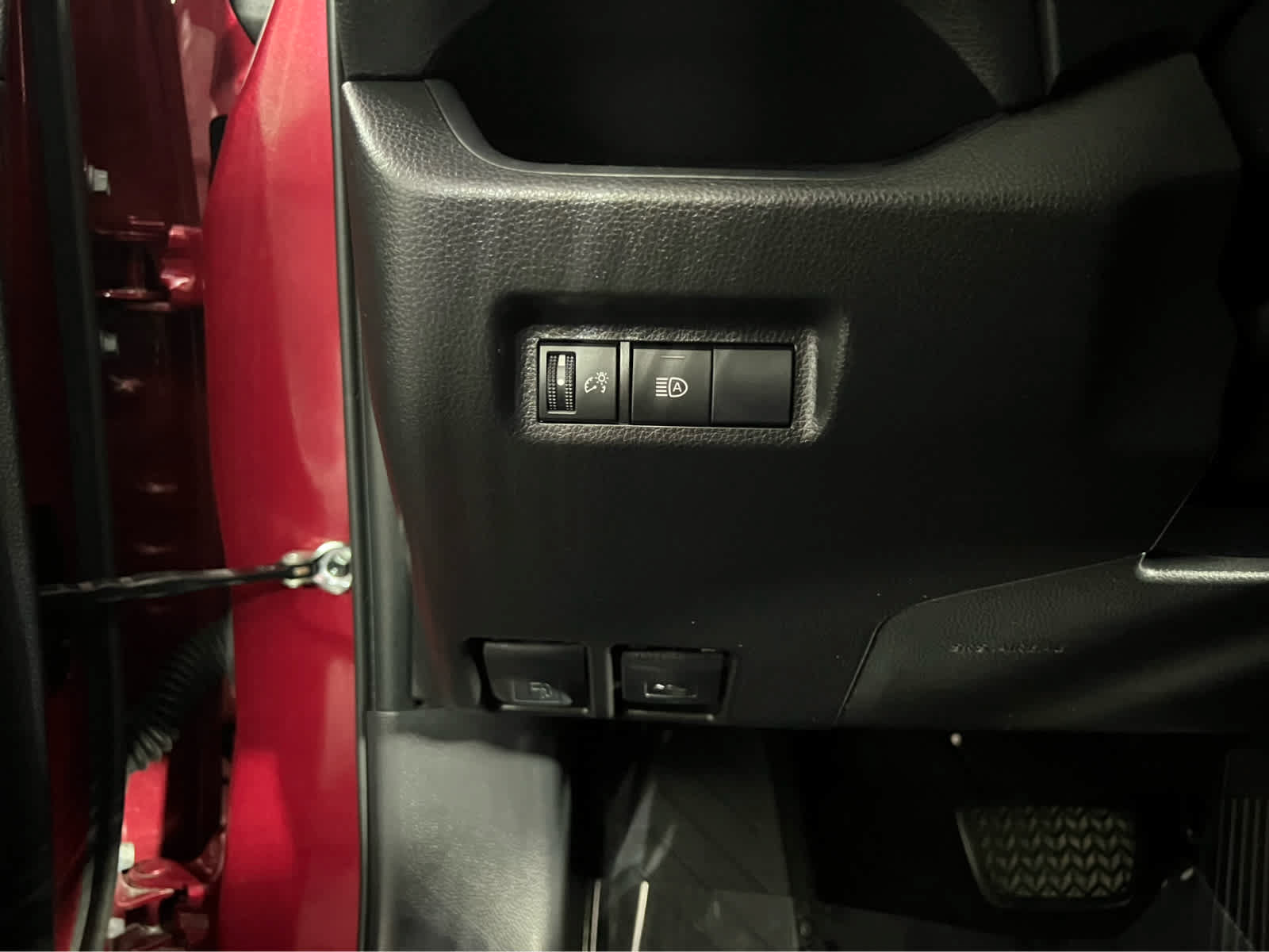 Used 2019 Toyota RAV4 LE w/ All Weather Liner Package AWD/4WD image 16