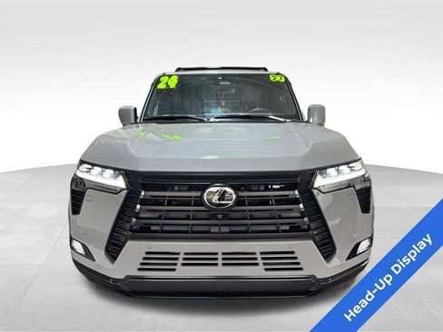 Used 2024 Lexus GX 550 w/ Cold Area Package AWD/4WD image 2