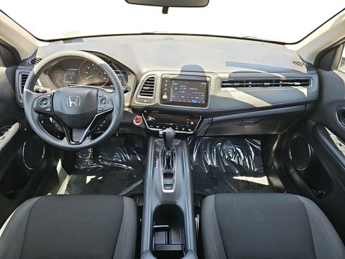 Used 2022 Honda HR-V EX image 9
