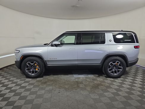 Used 2024 Rivian R1S Launch Edition AWD/4WD image 2